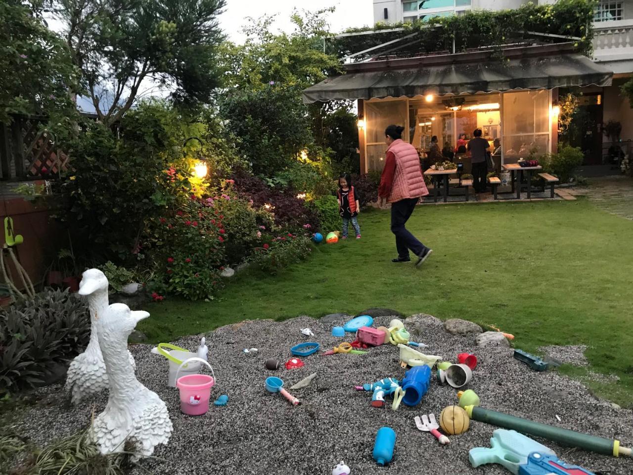 花蓮 達芙妮花園民宿 Ji'an Buitenkant foto